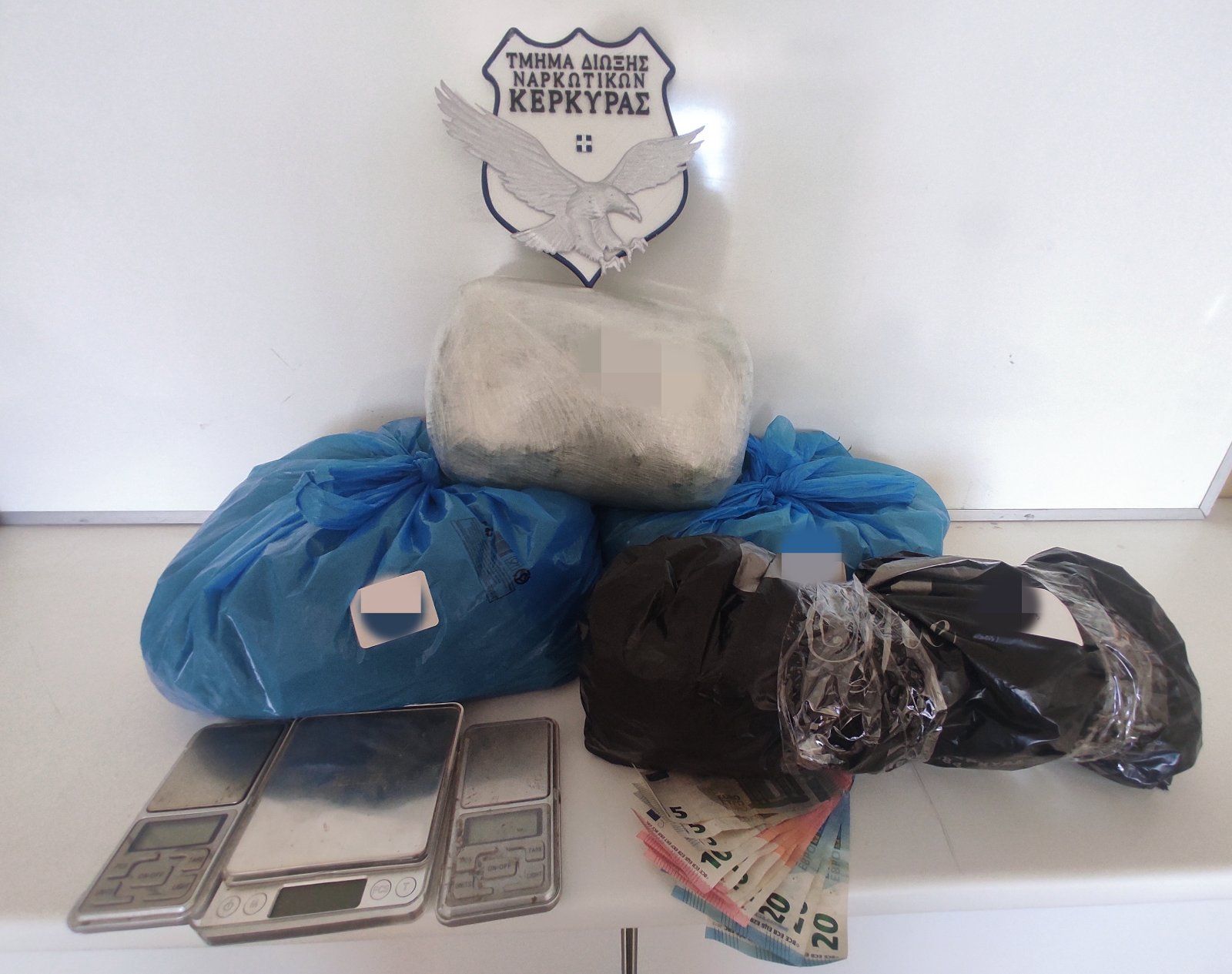 Κέρκυρα: Συνελήφθη με σχεδόν τρία κιλά κάνναβης