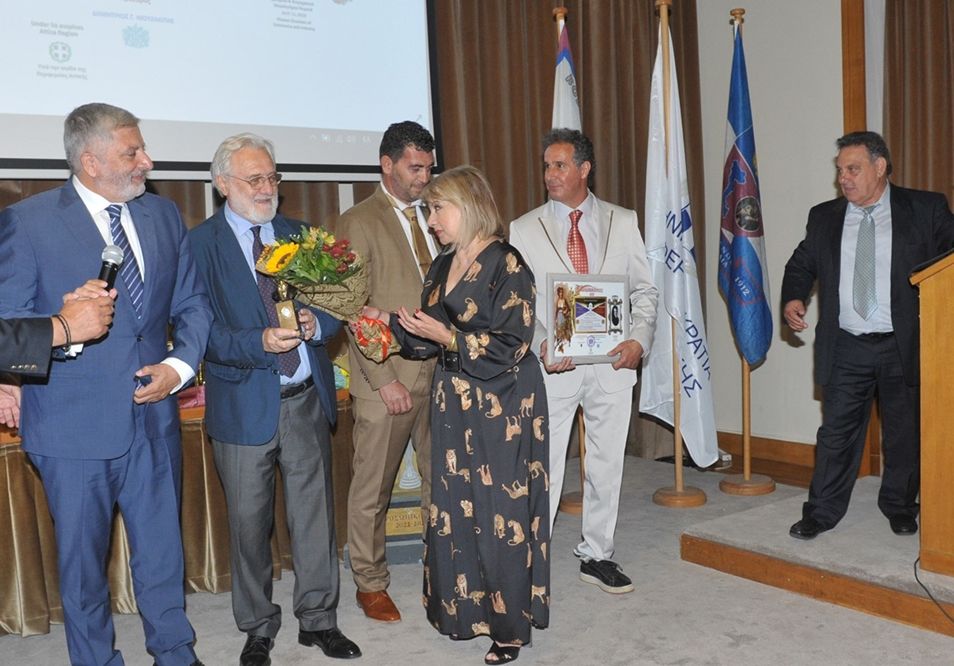 Το βραβείο «Ι. Καποδίστριας» της Ακαδημίας Ελληνικών βραβείων Τέχνης στον Γιάννη Σμαραγδή