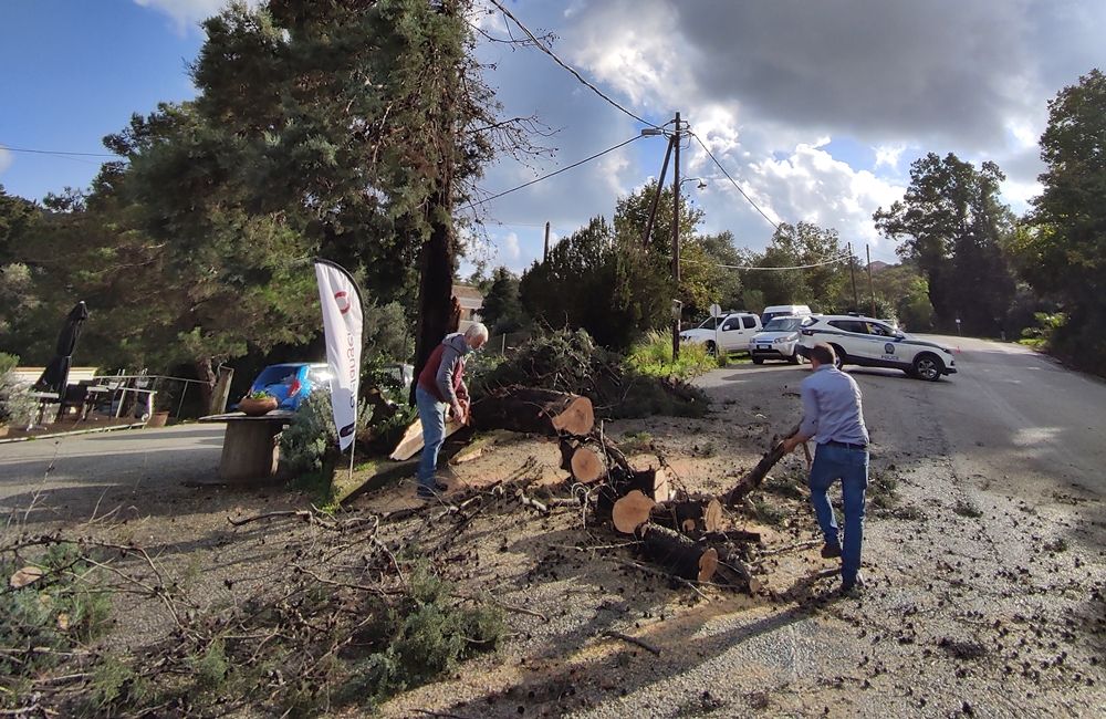 Παρεμβάσεις του Δήμου Βόρειας Κέρκυρας σε ζημιές από την κακοκαιρία