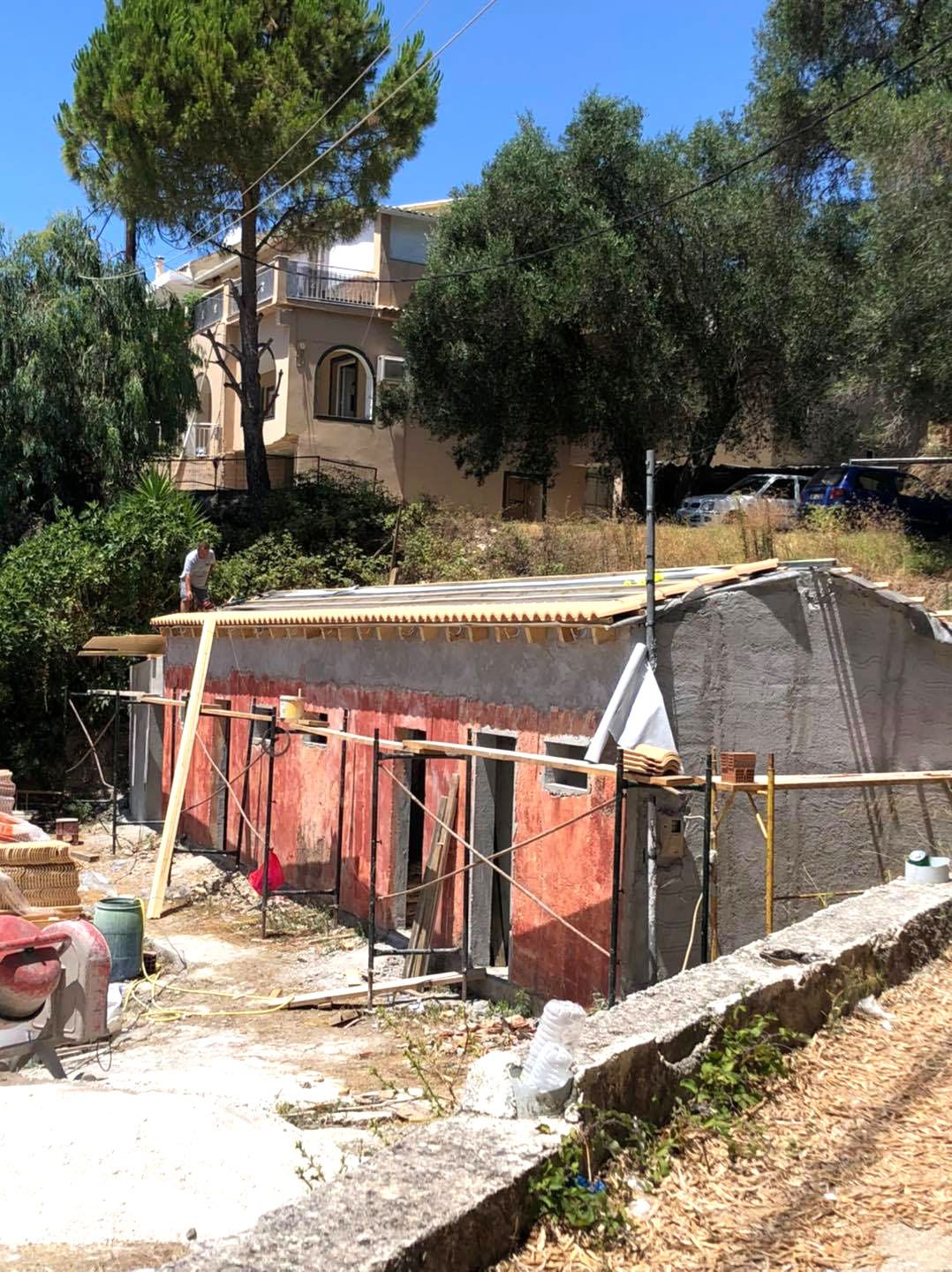 Ανακατασκευάζονται τα αποδυτήρια των Αργυράδων
