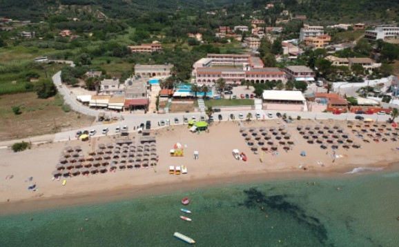 Clean-up of Agios Georgios Pagon beach – North Corfu Municipal vehicles sabotaged