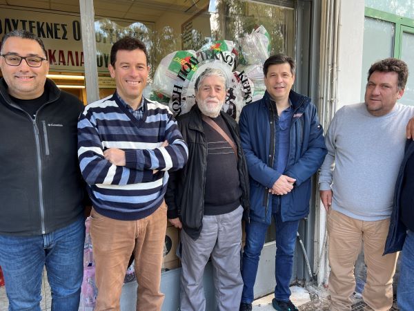AHEPA donates food to Large Families΄ Association