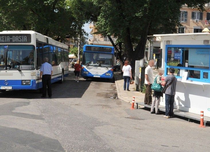 «Καθηλωμένες» ακόμη οι τιμές των εισιτηρίων στα μέσα μαζικής μεταφοράς της Κέρκυρας