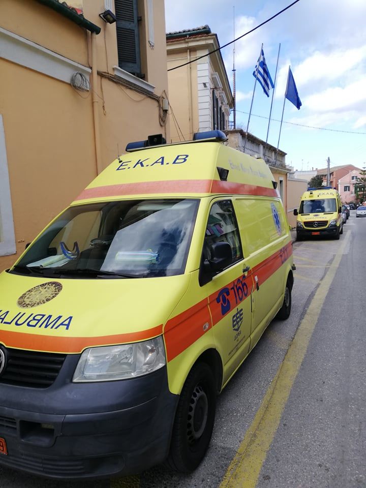 Ambulance Service still waiting for new ambulances and staff