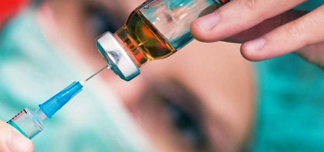 Αυλωνίτης: «Απαράδεκτο να μην υπάρχουν αντιγριπικά εμβόλια»
