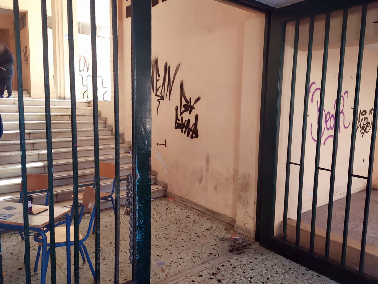 Sit-ins end at all Corfu schools