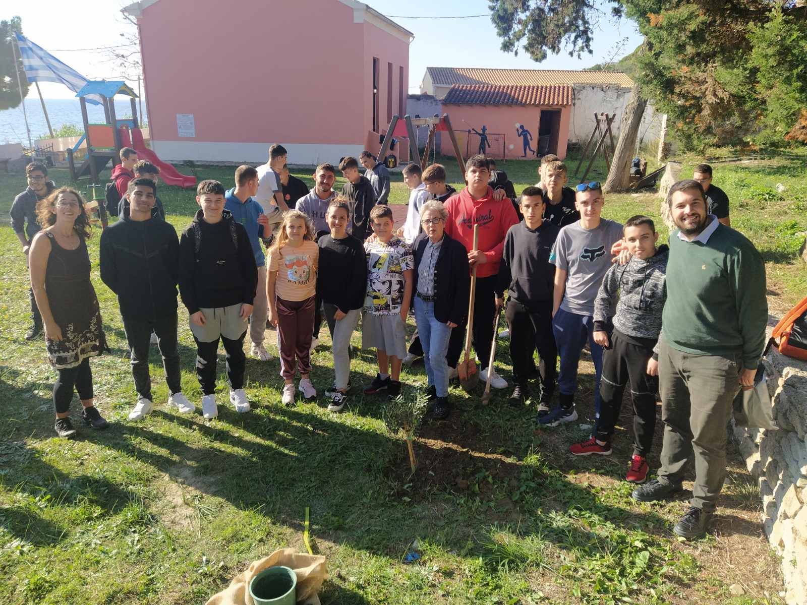 Το 1ο ΕΠΑΛ Κέρκυρας συνάντησε τους ακρίτες μαθητές της Ερείκουσας