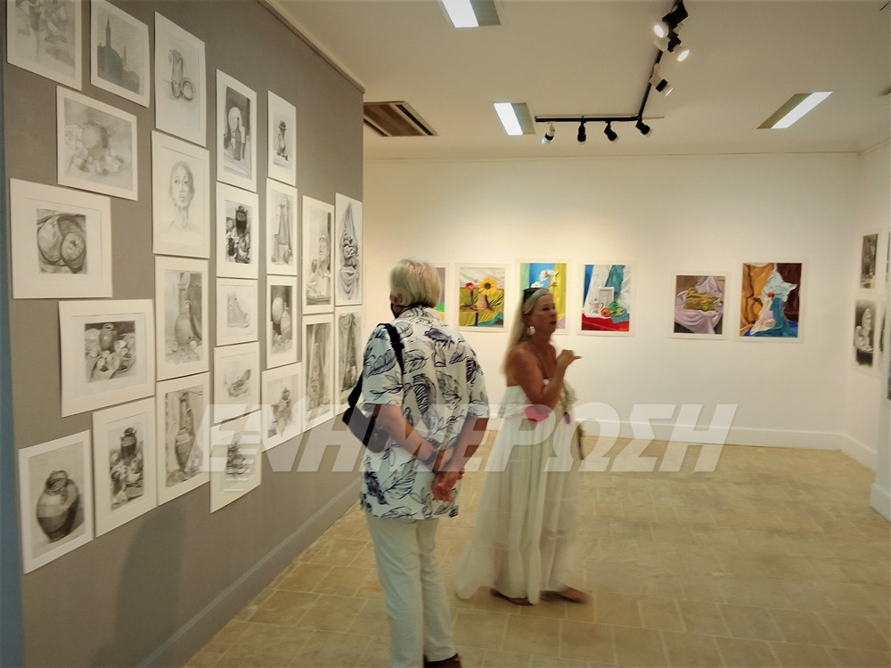 Καλλιτεχνική Σχολή Κέρκυρας: Μια ξενάγηση στα εγκαίνια της έκθεσης των μαθητών (video)