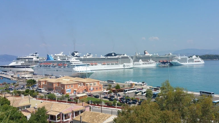Fewer cruise ships coming to Corfu in 2023 but more passengers