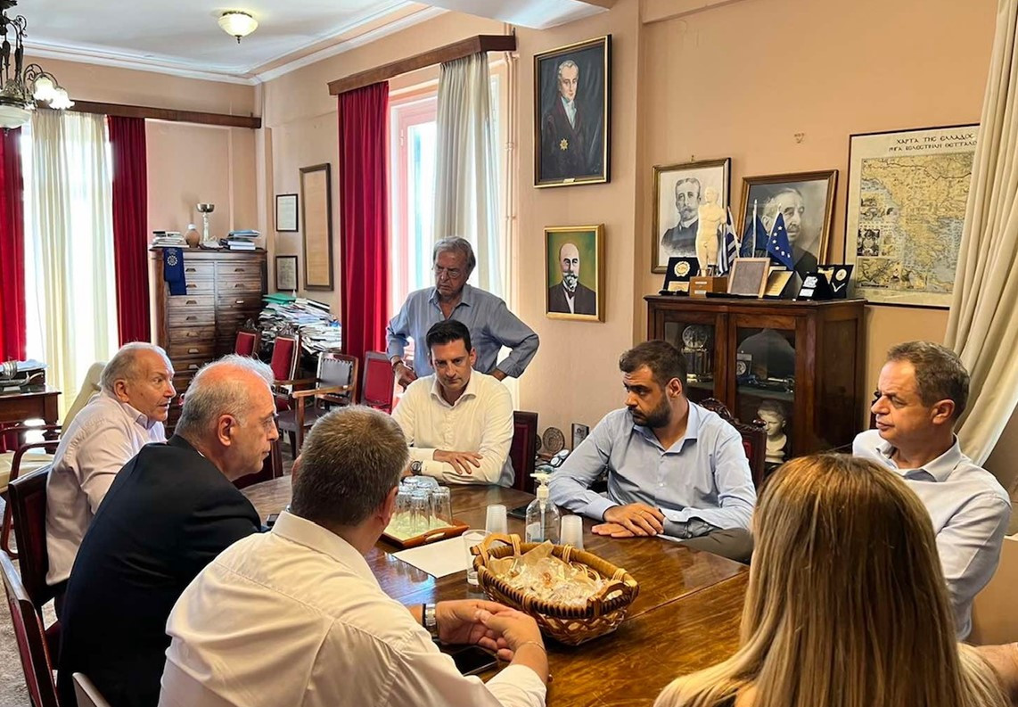 Συνάντηση Μαρινάκη με τον πρόεδρο του Δικηγορικού Συλλόγου Κέρκυρας 