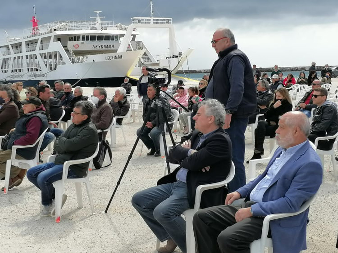 Όχι της δημοτικής αρχής για το λιμάνι σε «αντιπροσωπευτικό» ακροατήριο