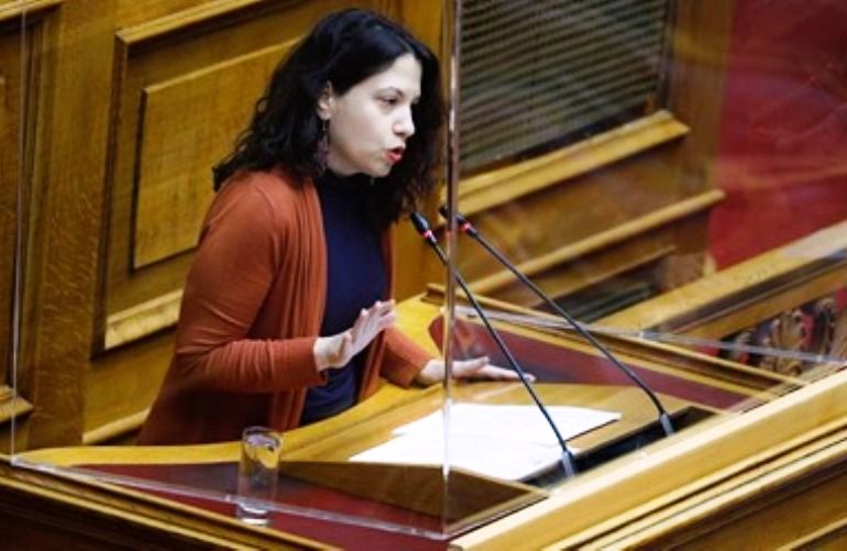 Ερώτηση Μπακαδήμα για τις σχολικές καθαρίστρες της Κέρκυρας