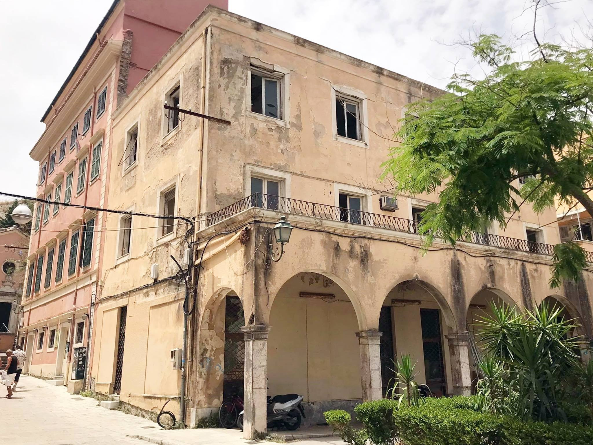 Επενδυτικό ενδιαφέρον για το κτίριο των παλιών ΚΤΕΛ στη Σπηλιά