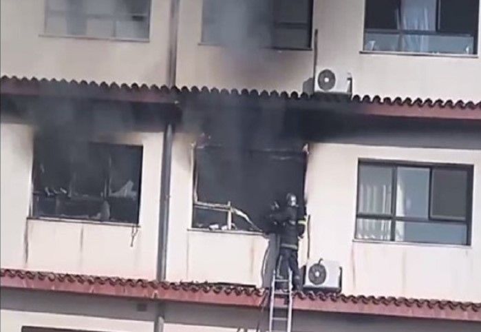 Φωτιά στο Νοσοκομείο Παπανικολάου - Εντοπίστηκε ένας νεκρός