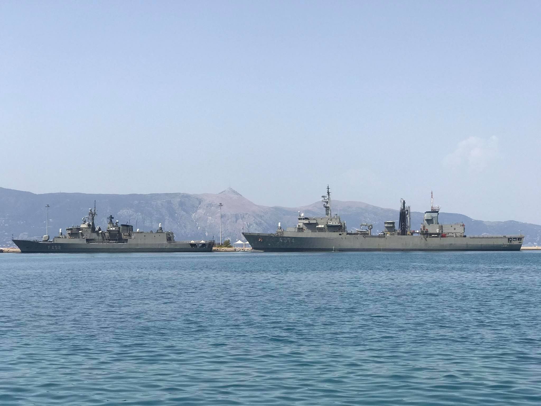 Δύο πλοία του Πολεμικού Ναυτικού στο λιμάνι της Κέρκυρας