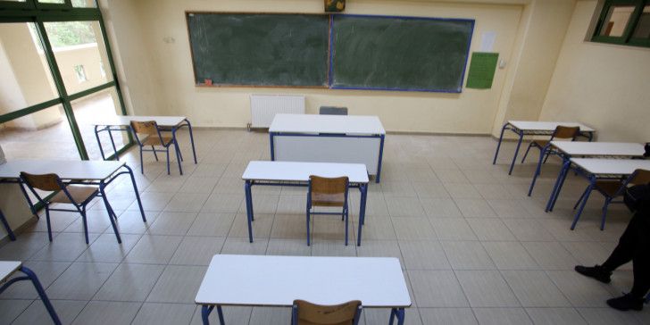 Να μη γίνουν τα σχολεία χώρος υπερμετάδοσης του ιού, καταγγέλουν καθηγητές και δάσκαλοι