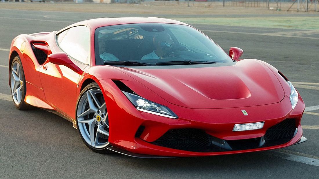 Στην Κέρκυρα η V8 της Ferrari