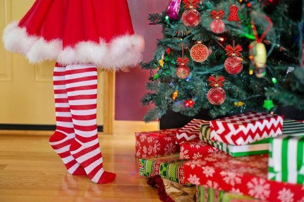 Χριστουγεννιάτικη γιορτή με κατασκευές, μουσική και χορό στην Αχαράβη